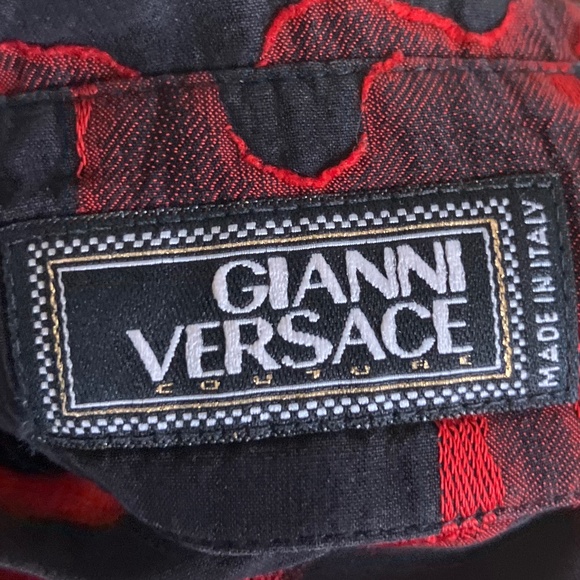 Versace Men's Black and Red Casual Shirt - Picture 10 of 11